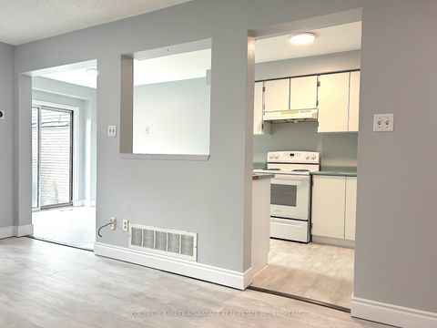 Photo 6 at 16 Cunningham Drive, Ardagh, Barrie Photo 6 at 16 Cunningham Drive, Ardagh, Barrie