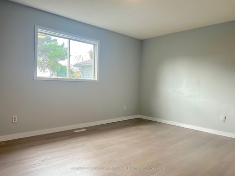 Photo 14 at 16 Cunningham Drive, Ardagh, Barrie