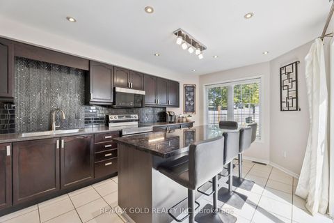 Photo 11 at 15 Blanchard Court, Brooklin, Whitby