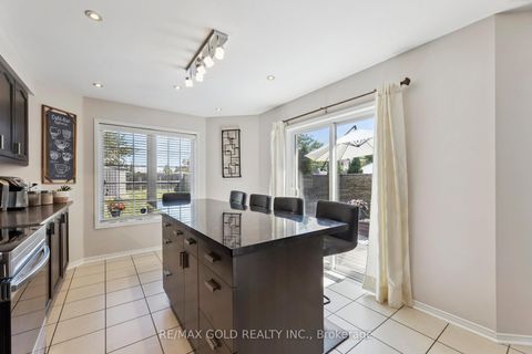 Photo 12 at 15 Blanchard Court, Brooklin, Whitby
