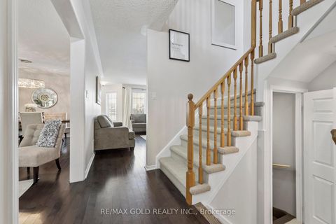 Photo 18 at 15 Blanchard Court, Brooklin, Whitby