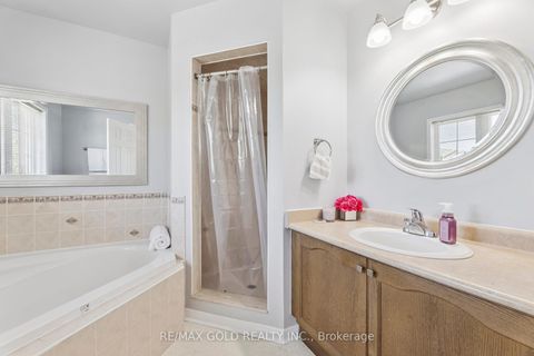 Photo 27 at 15 Blanchard Court, Brooklin, Whitby