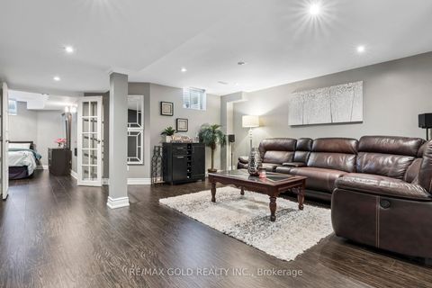Photo 31 at 15 Blanchard Court, Brooklin, Whitby