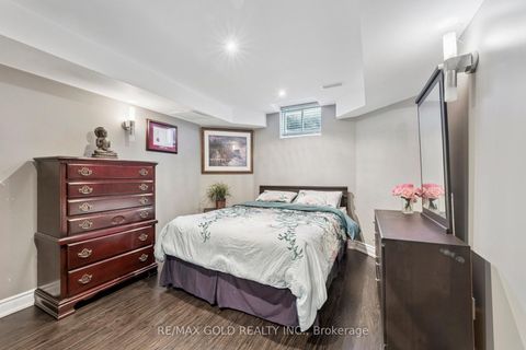 Photo 35 at 15 Blanchard Court, Brooklin, Whitby