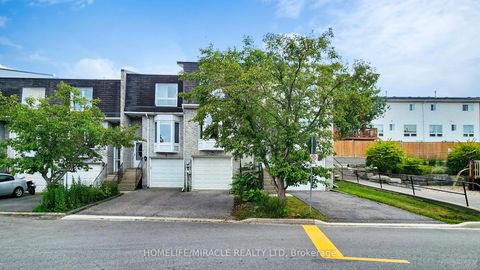 Photo 0 at 4 William Curtis Circle, College Manor, Newmarket