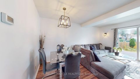Photo 9 at 4 William Curtis Circle, College Manor, Newmarket