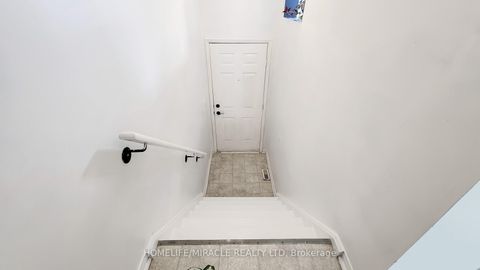 Photo 16 at 4 William Curtis Circle, College Manor, Newmarket
