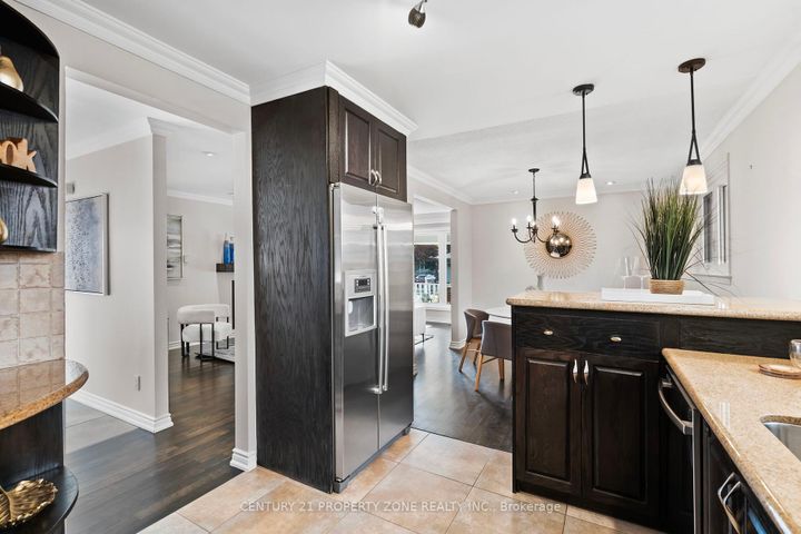 Photo 7 at 7 Rodarick Drive, Centennial Scarborough, Toronto