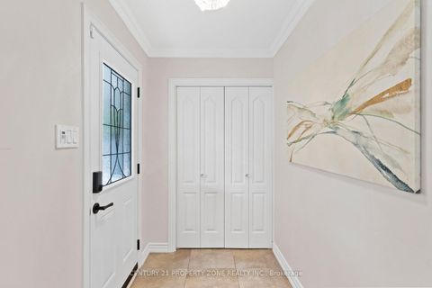 Photo 2 at 7 Rodarick Drive, Centennial Scarborough, Toronto