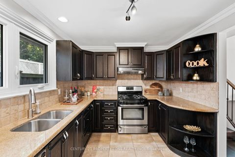 Photo 5 at 7 Rodarick Drive, Centennial Scarborough, Toronto