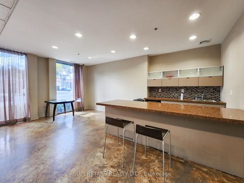 Photo 25 at 701 - 760 Sheppard Avenue W, Bathurst Manor, Toronto