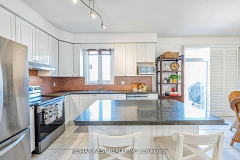 Photo 9 at 2223 Lapsley Crescent, WM Westmount, Oakville