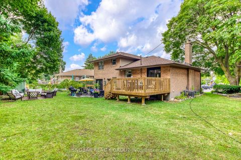 Photo 26 at 4 Haregate Court, Richview, Toronto