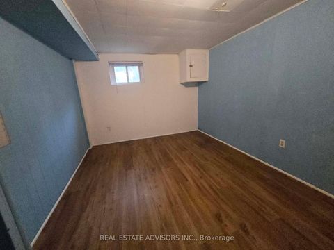 Photo 13 at 8 Virgilwood Drive, Branson, Toronto Photo 13 at 8 Virgilwood Drive, Branson, Toronto