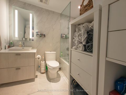 Photo 5 at 1311 - 470 Front Street W, Waterfront Communities C1, Toronto