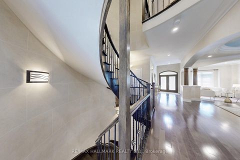 Photo 33 at 420 Paradelle Drive, Oak Ridges Lake Wilcox, Richmond Hill