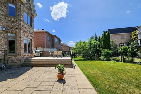 Photo 36 at 420 Paradelle Drive, Oak Ridges Lake Wilcox, Richmond Hill