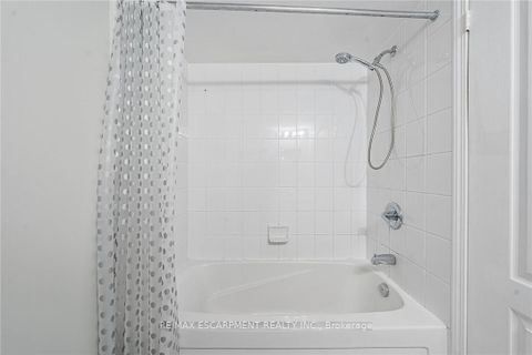 Photo 24 at 402 - 4 Elsinore Path, New Toronto, Toronto