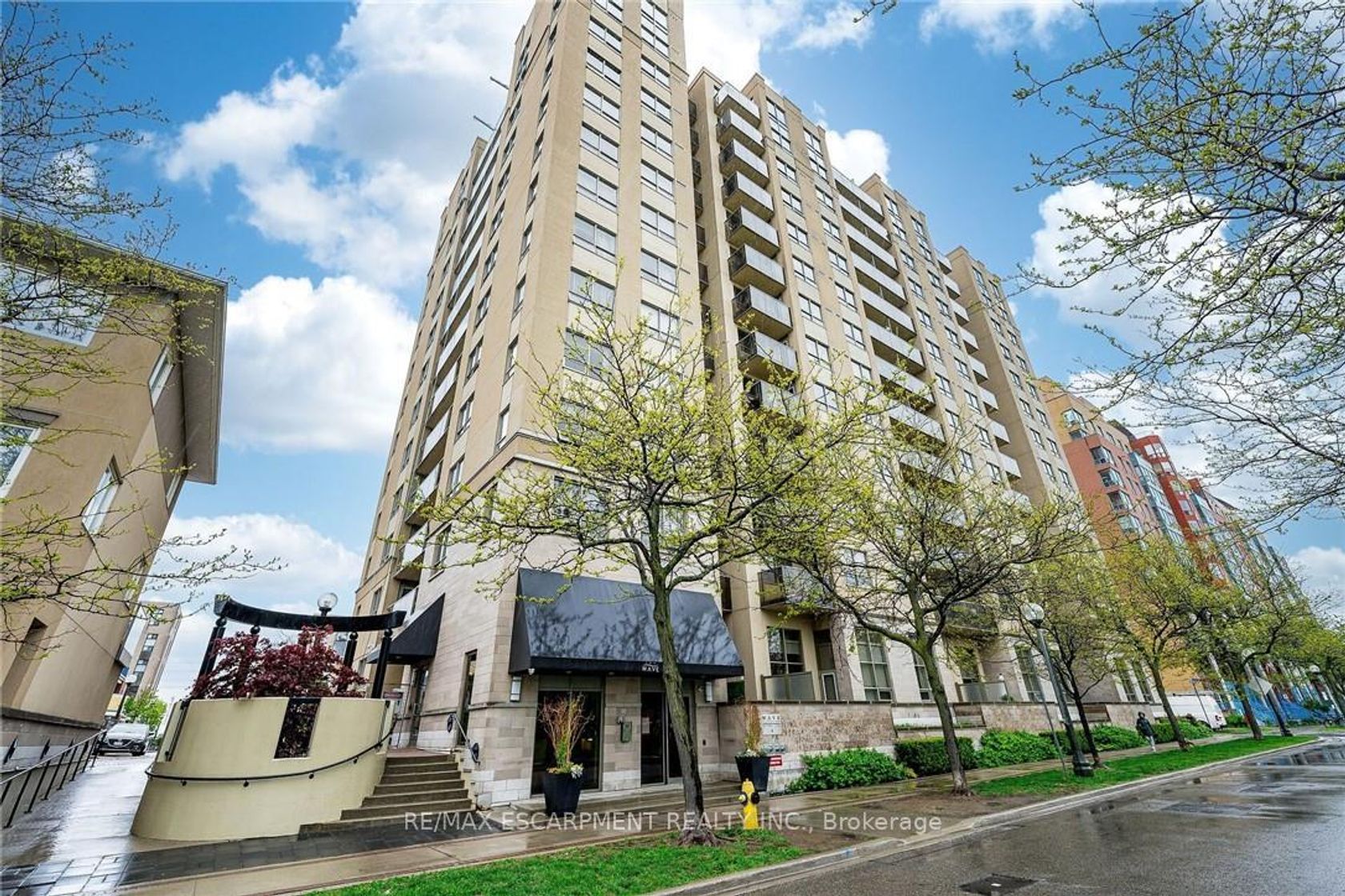 402 - 4 Elsinore Path, New Toronto, Toronto 