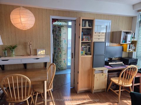 Photo 9 at 911 - 15 Maplewood Avenue, Cedarvale, Toronto