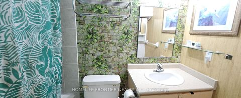 Photo 10 at 911 - 15 Maplewood Avenue, Cedarvale, Toronto