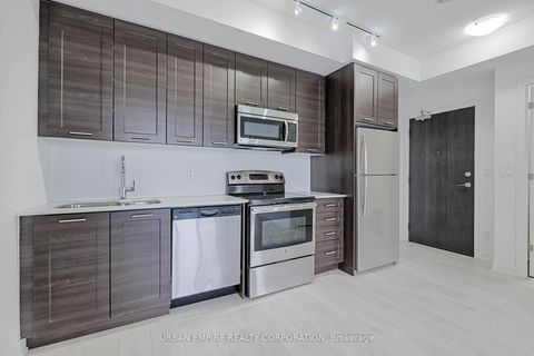 Photo 15 at 913 - 50 Bruyeres Mews, Niagara, Toronto