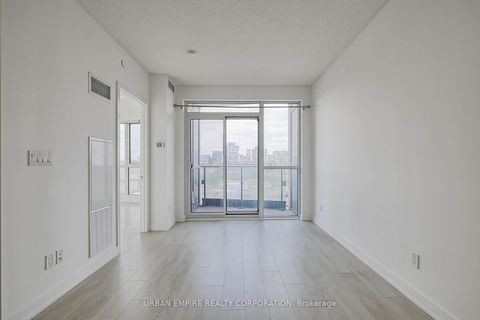 Photo 18 at 913 - 50 Bruyeres Mews, Niagara, Toronto