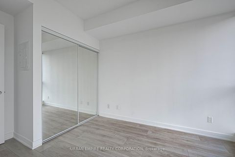 Photo 25 at 913 - 50 Bruyeres Mews, Niagara, Toronto
