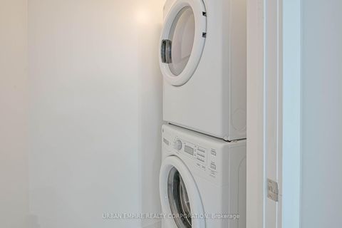 Photo 27 at 913 - 50 Bruyeres Mews, Niagara, Toronto