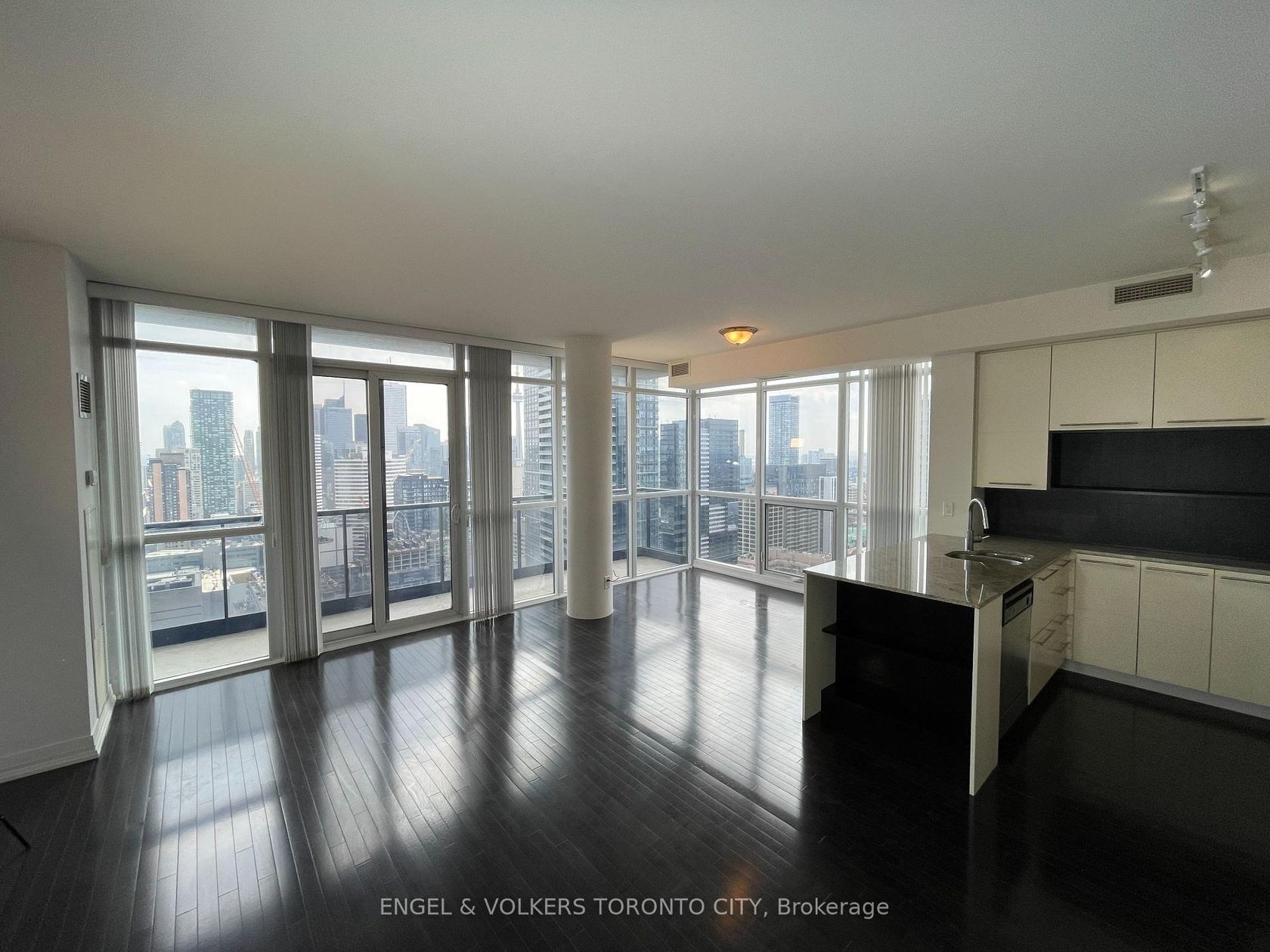 4205 - 21 Carlton Street, Yonge Corridor, Toronto 