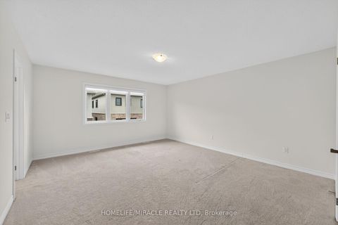 Photo 41 at 11 Phoenix Boulevard, Rural Barrie Southeast, Barrie