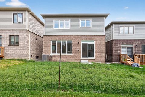 Photo 49 at 11 Phoenix Boulevard, Rural Barrie Southeast, Barrie