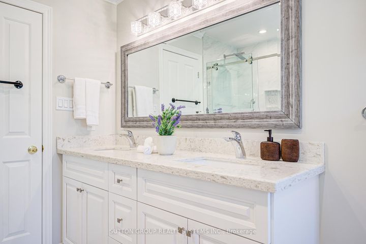 Photo 21 at 2979 Sycamore Street, CV Clearview, Oakville