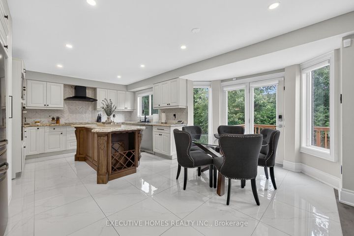 Photo 16 at 2966 Tradewind Drive, Meadowvale, Mississauga