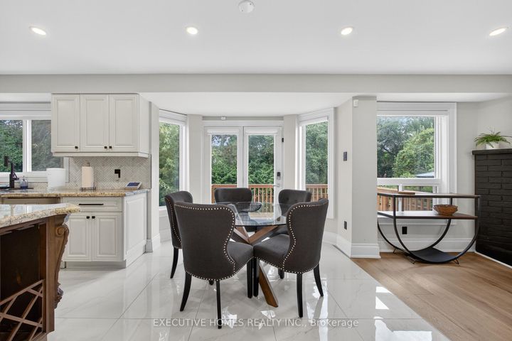 Photo 17 at 2966 Tradewind Drive, Meadowvale, Mississauga