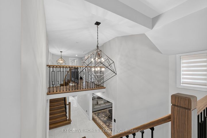 Photo 25 at 2966 Tradewind Drive, Meadowvale, Mississauga