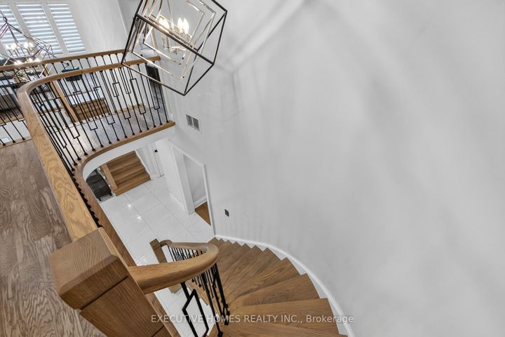 Photo 26 at 2966 Tradewind Drive, Meadowvale, Mississauga