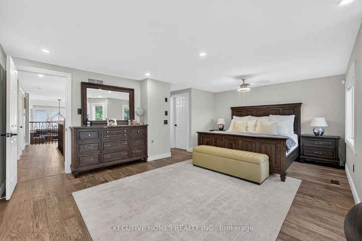 Photo 34 at 2966 Tradewind Drive, Meadowvale, Mississauga