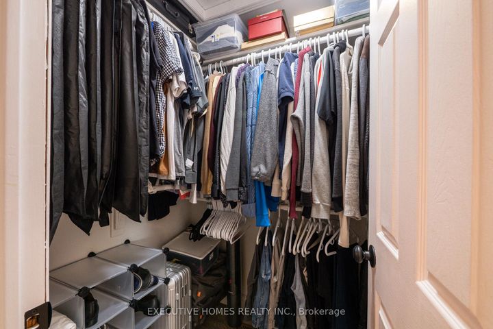 Photo 36 at 2966 Tradewind Drive, Meadowvale, Mississauga