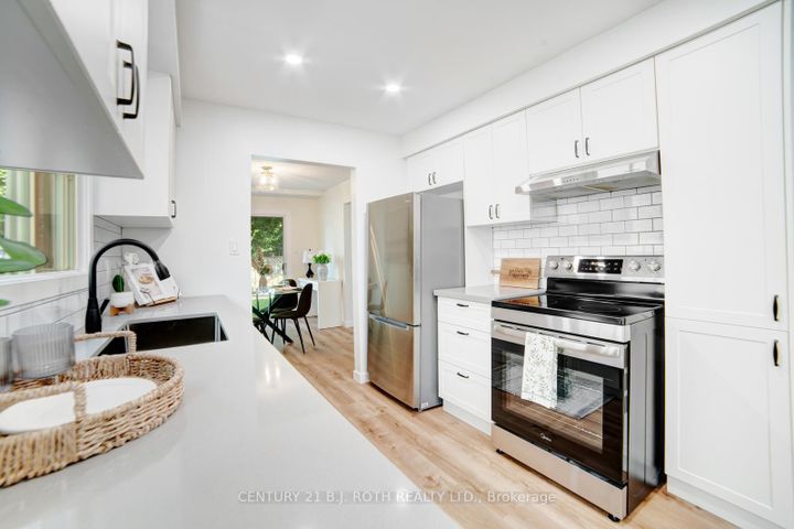 Photo 2 at 56 Sproule Drive, Downtown Brampton, Brampton