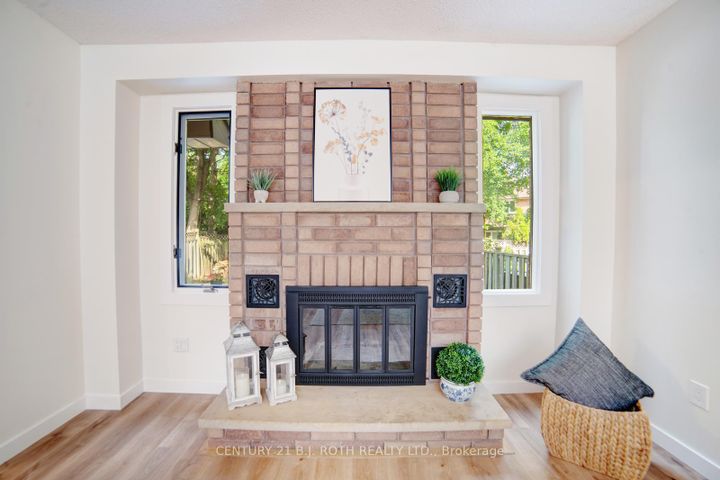 Photo 13 at 56 Sproule Drive, Downtown Brampton, Brampton
