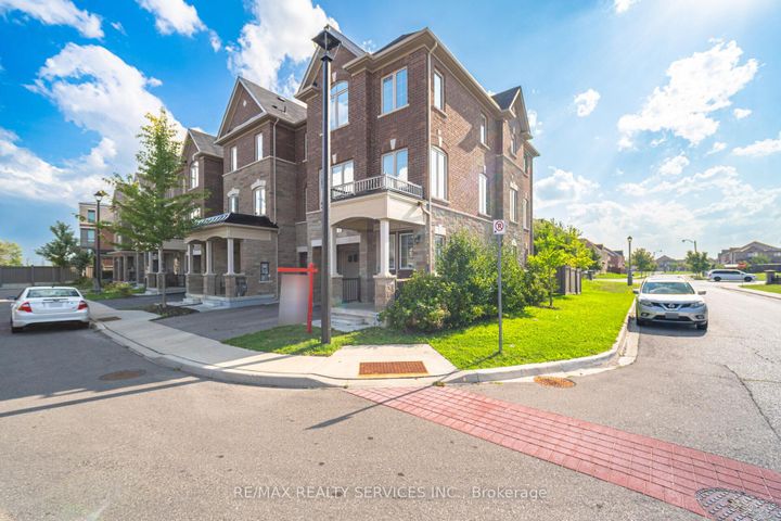 Photo 1 at 2 Estelle Gate, Bram East, Brampton