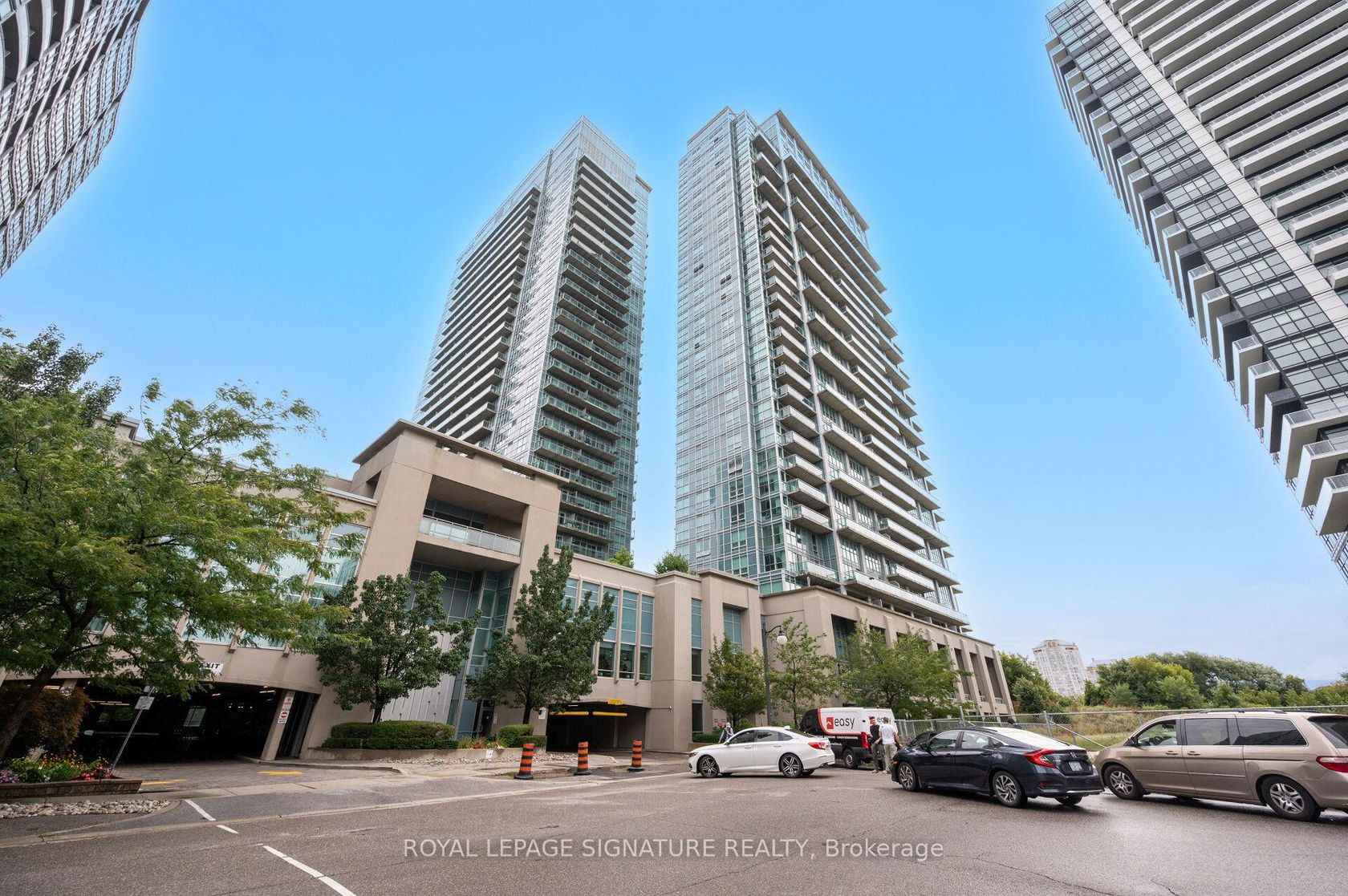 2521 - 165 Legion Road N, Mimico, Toronto 