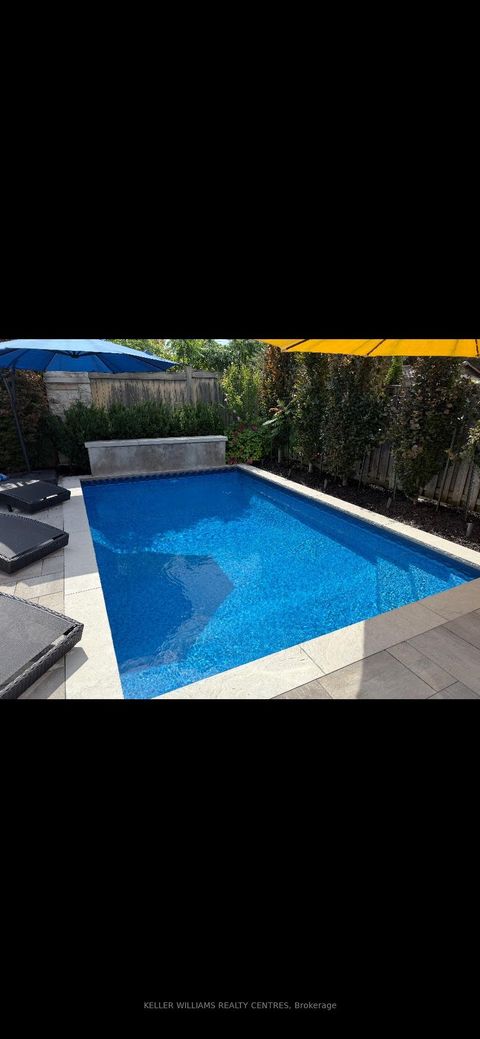 Photo 22 at 59 Condotti Drive, West Woodbridge, Vaughan