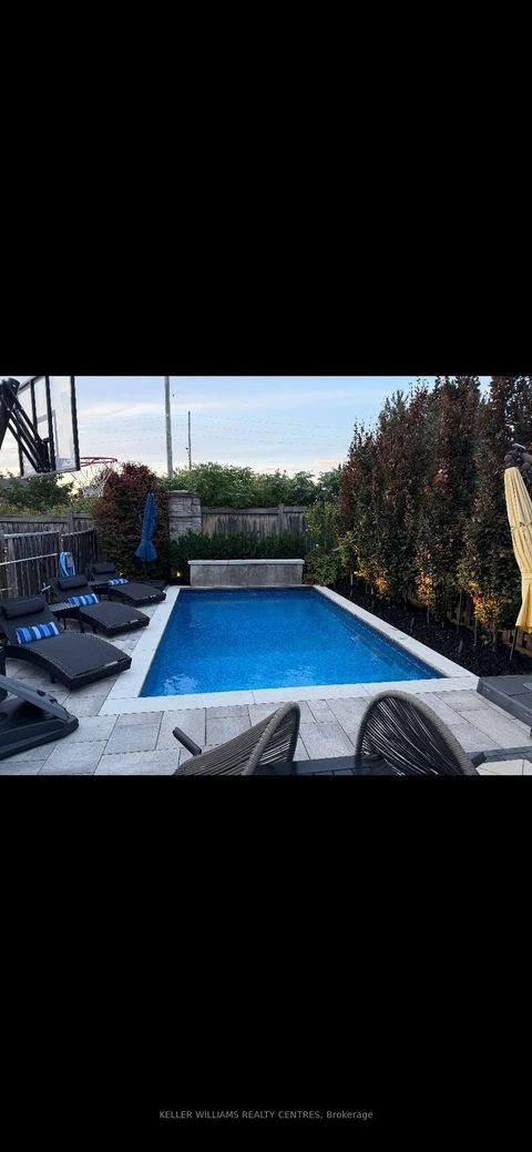 Photo 24 at 59 Condotti Drive, West Woodbridge, Vaughan