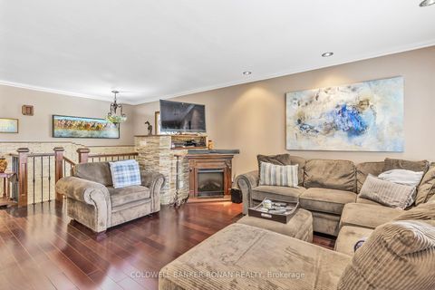 Photo 4 at 20 Hallow Crescent, Kipling, Toronto