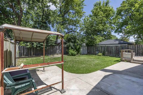 Photo 29 at 20 Hallow Crescent, Kipling, Toronto
