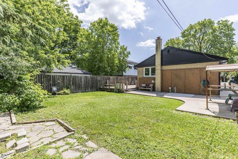 Photo 32 at 20 Hallow Crescent, Kipling, Toronto