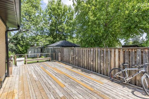 Photo 35 at 20 Hallow Crescent, Kipling, Toronto