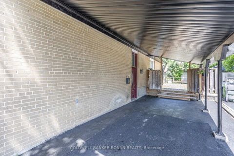 Photo 36 at 20 Hallow Crescent, Kipling, Toronto